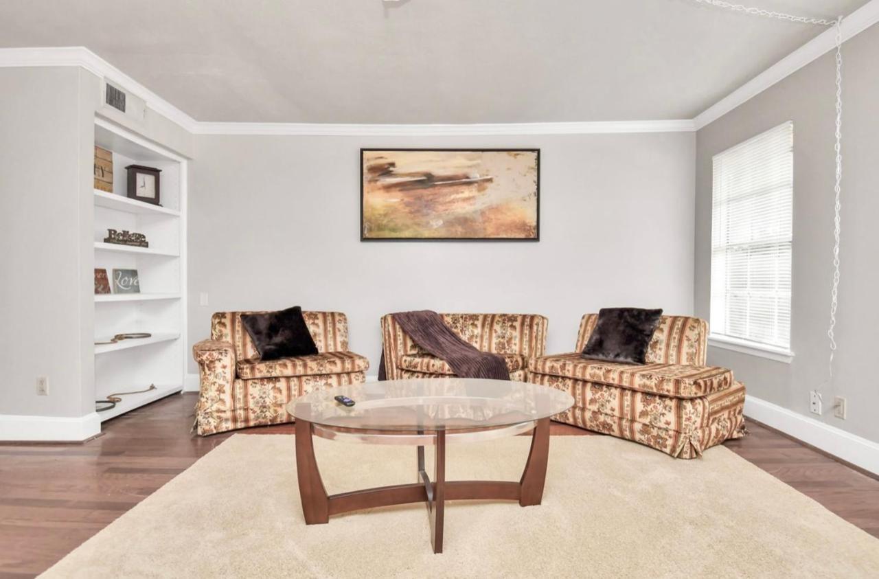 Stunning Private Room In Town Home Houston Exterior foto