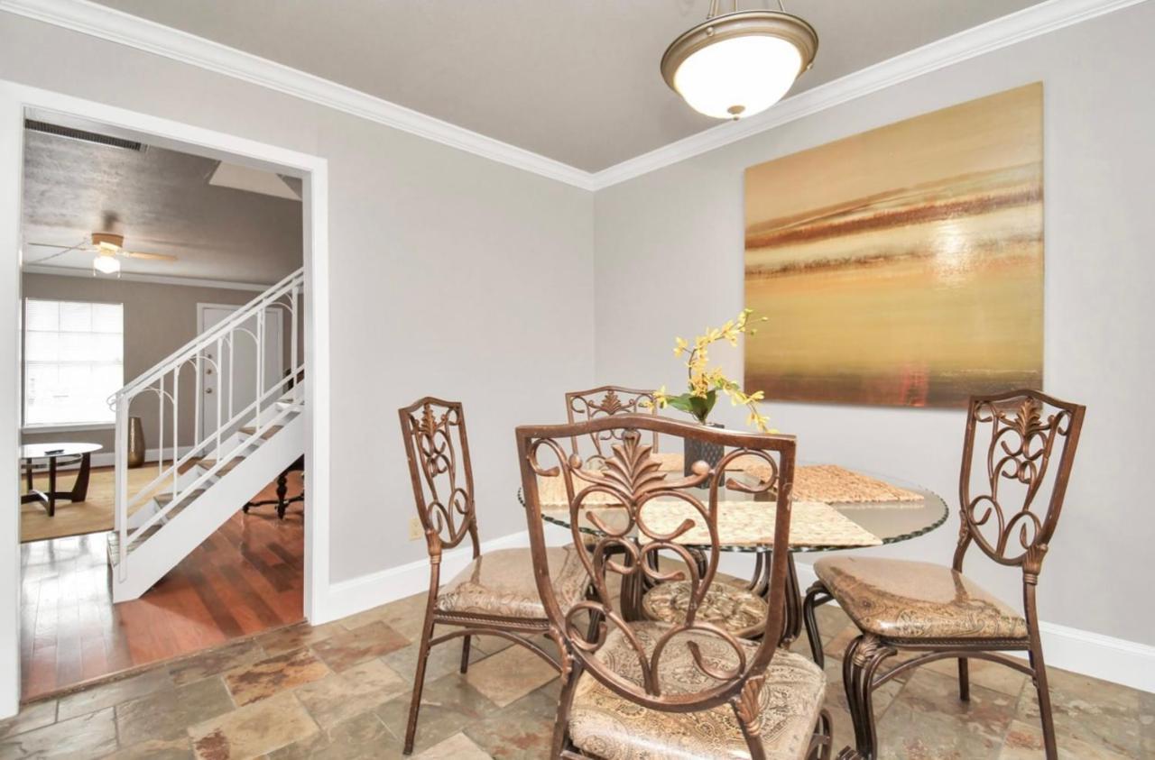 Stunning Private Room In Town Home Houston Exterior foto