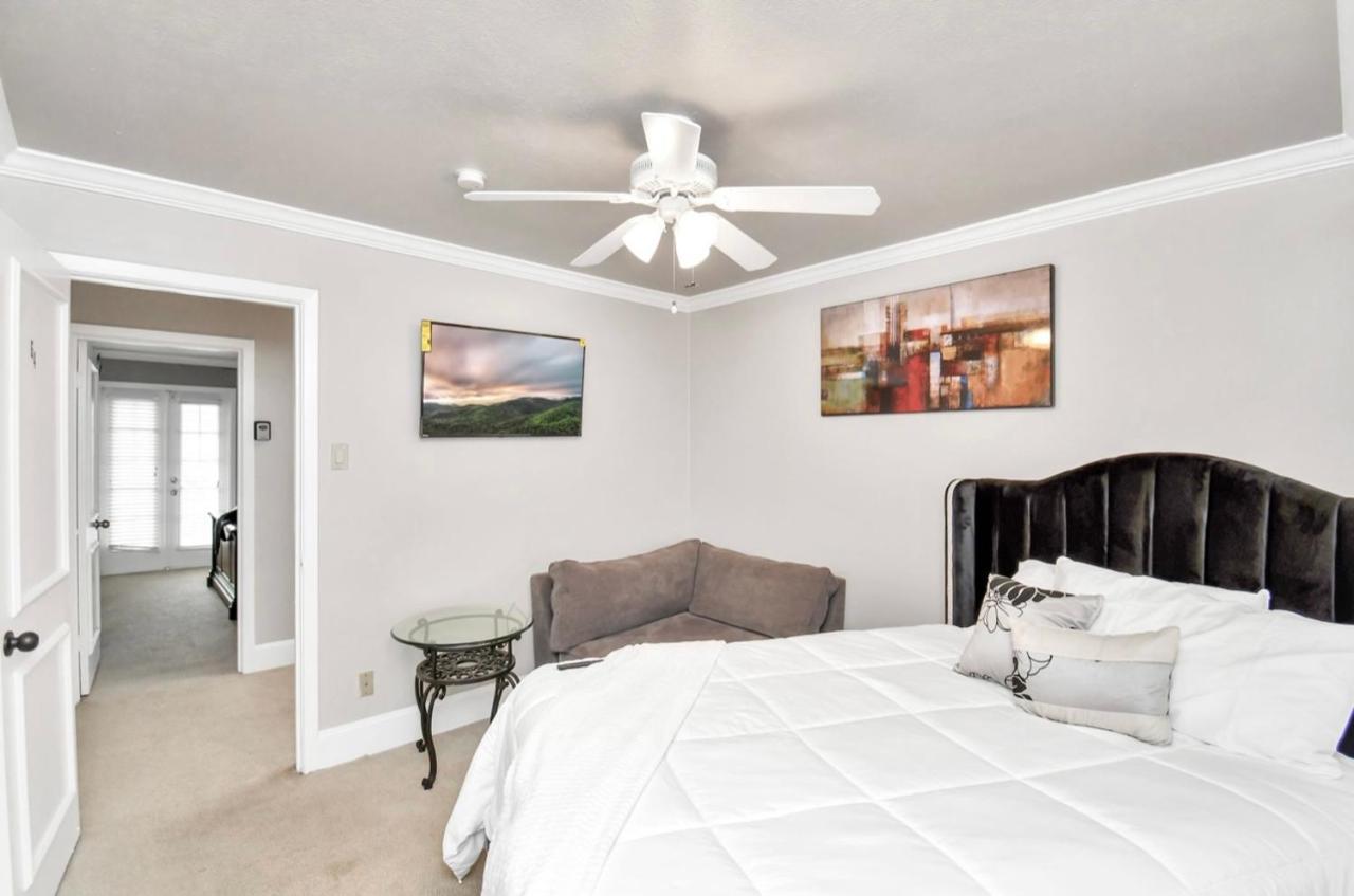 Stunning Private Room In Town Home Houston Exterior foto